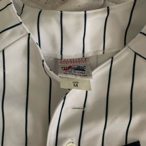 2000 embroidered David Justice World Series jersey.